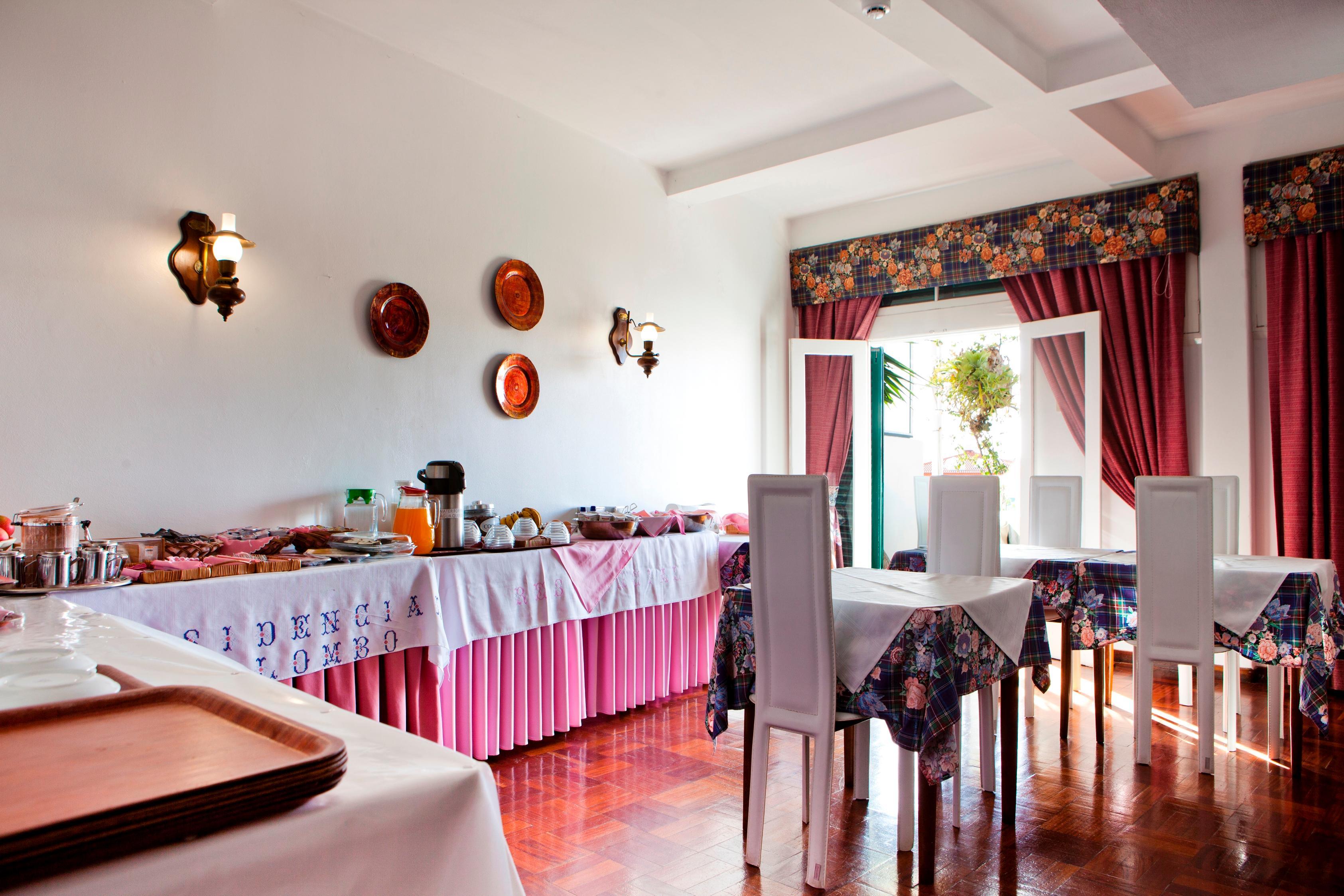 Residencial Colombo Bed & Breakfast Funchal  Bagian luar foto