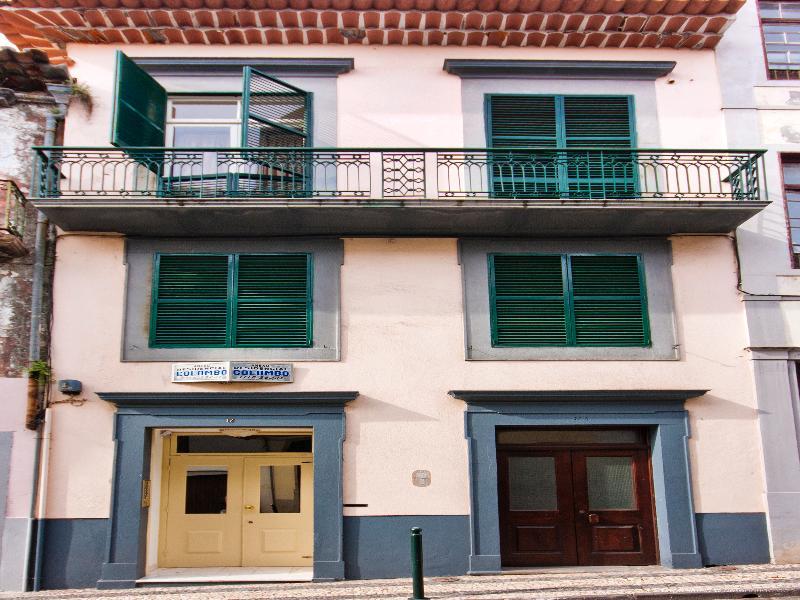 Residencial Colombo Bed & Breakfast Funchal  Bagian luar foto