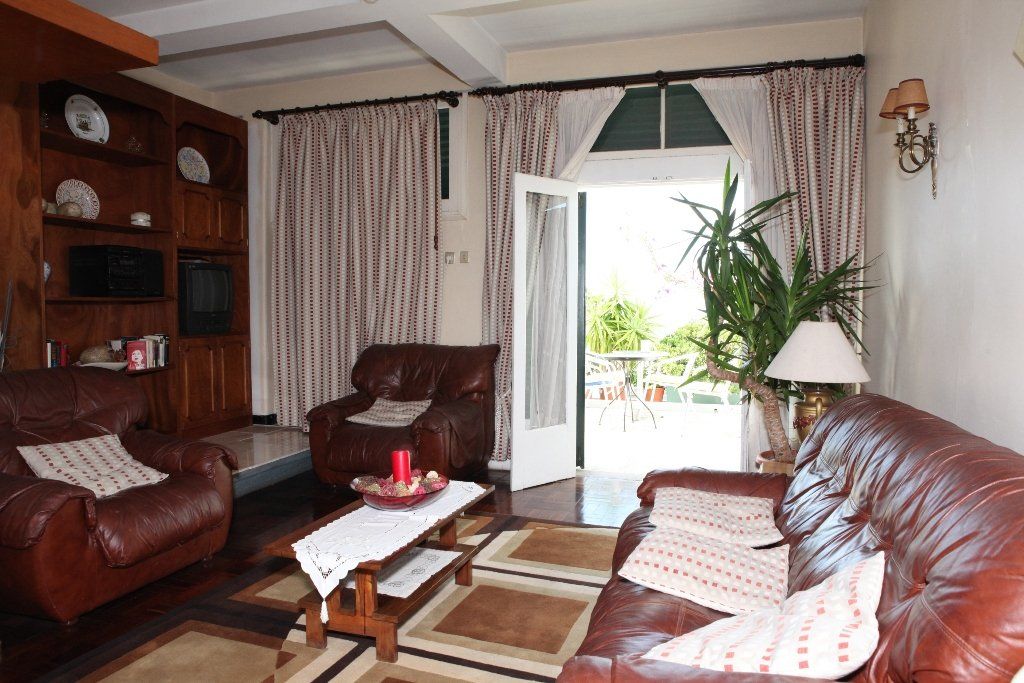 Residencial Colombo Bed & Breakfast Funchal  Bagian luar foto