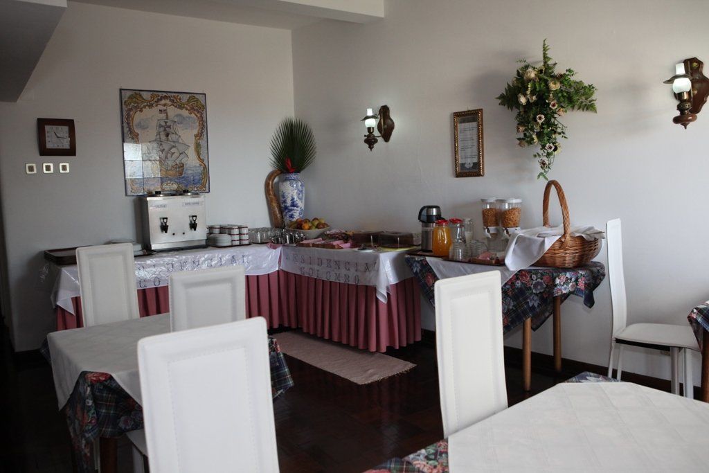 Residencial Colombo Bed & Breakfast Funchal  Bagian luar foto